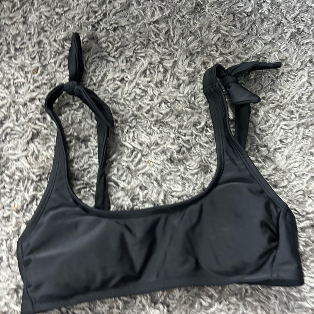 Xhiliration xs black swim top